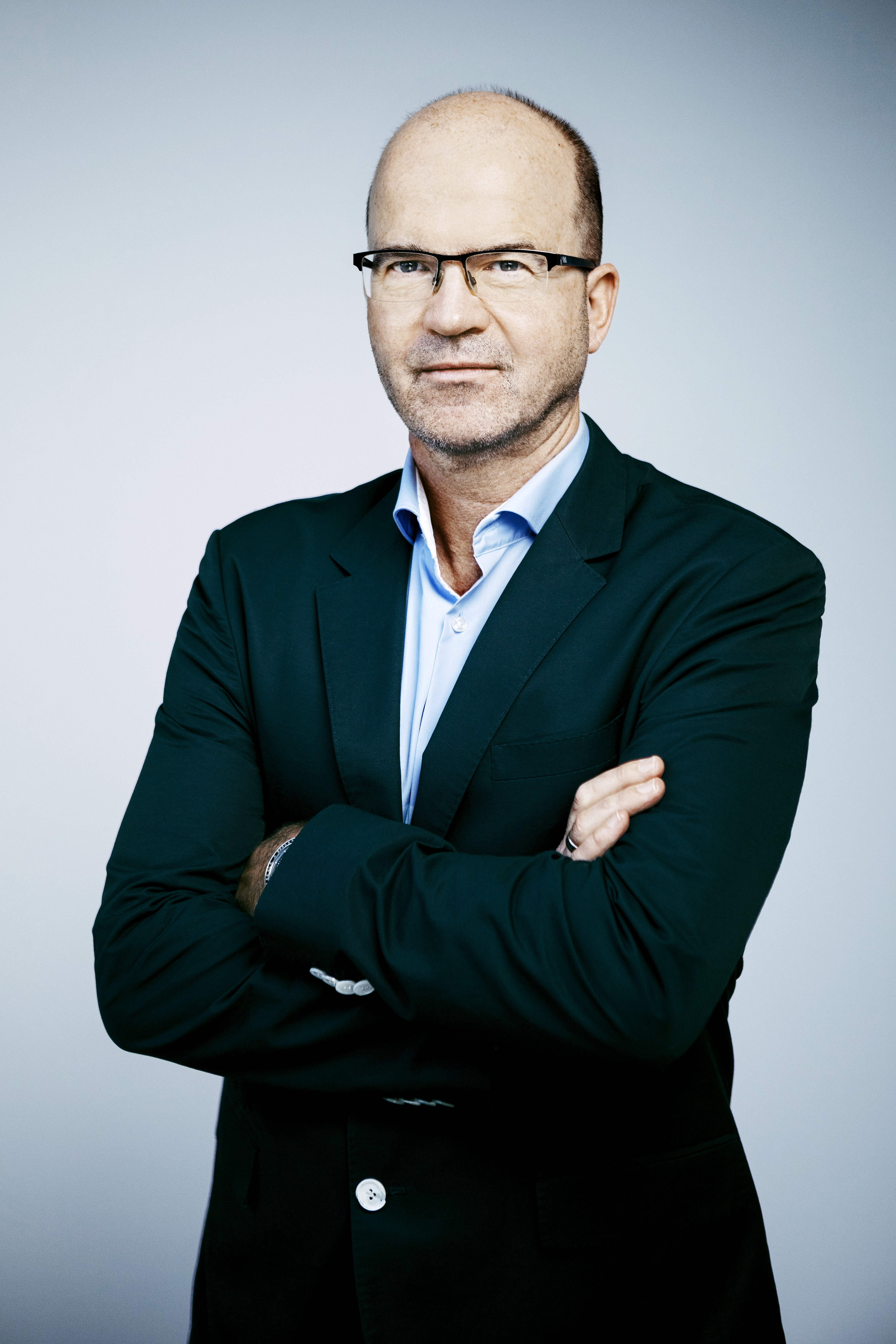 Frank Nielsen; Kontakt: